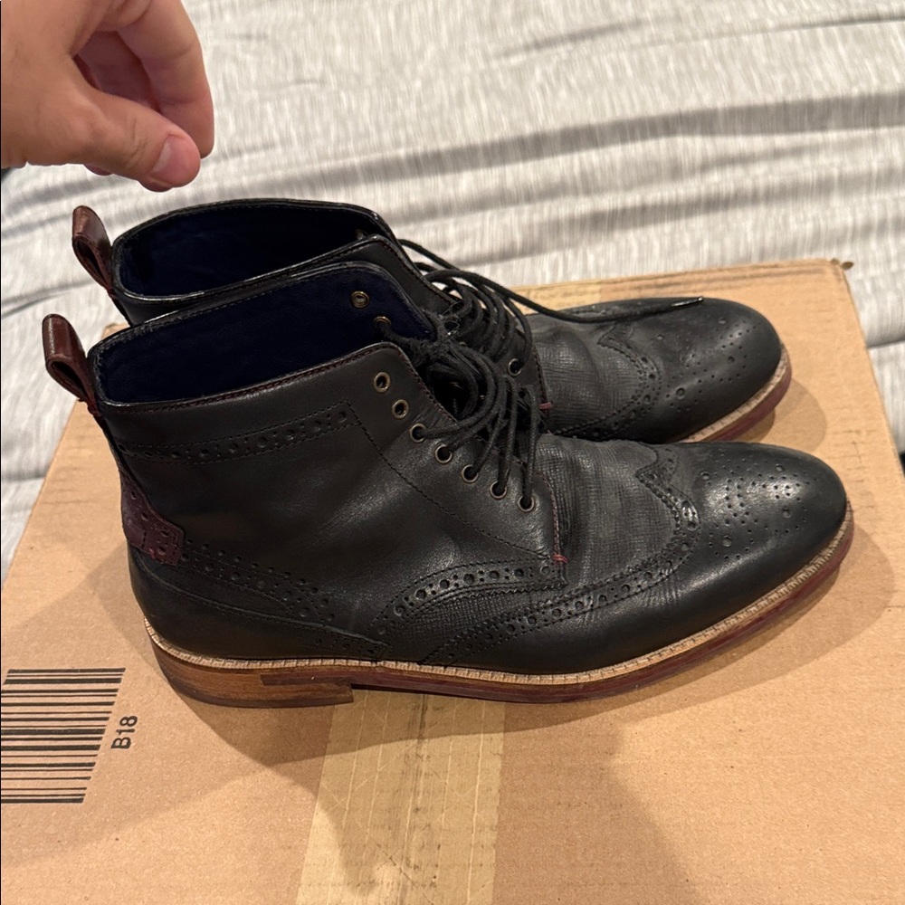 Ted Baker London Black Leather Men's Boots - Picture 3 of 5